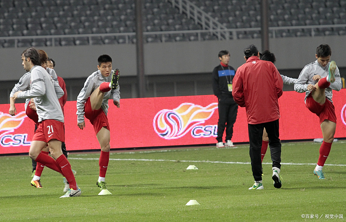 jiuyou-加时末段德国杯焦点战，武汉三镇更衣室发声，引发热议，赛程密集仍需轮换(电影三所里阻击战)